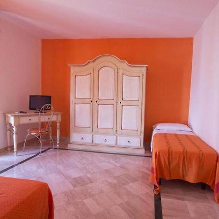 Salentomigliore Casa Vacanze San Pancrazio Salentino Exterior foto